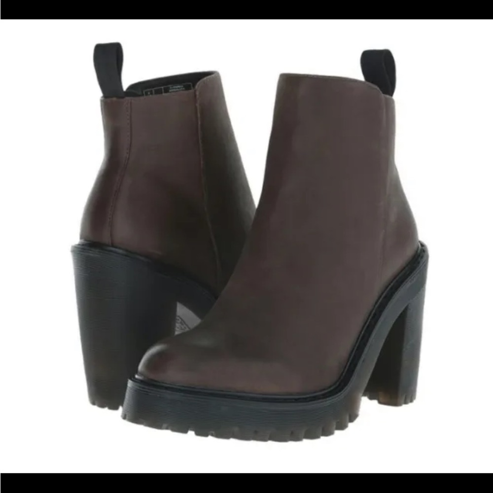 Dr. Martens Magdalena Boots